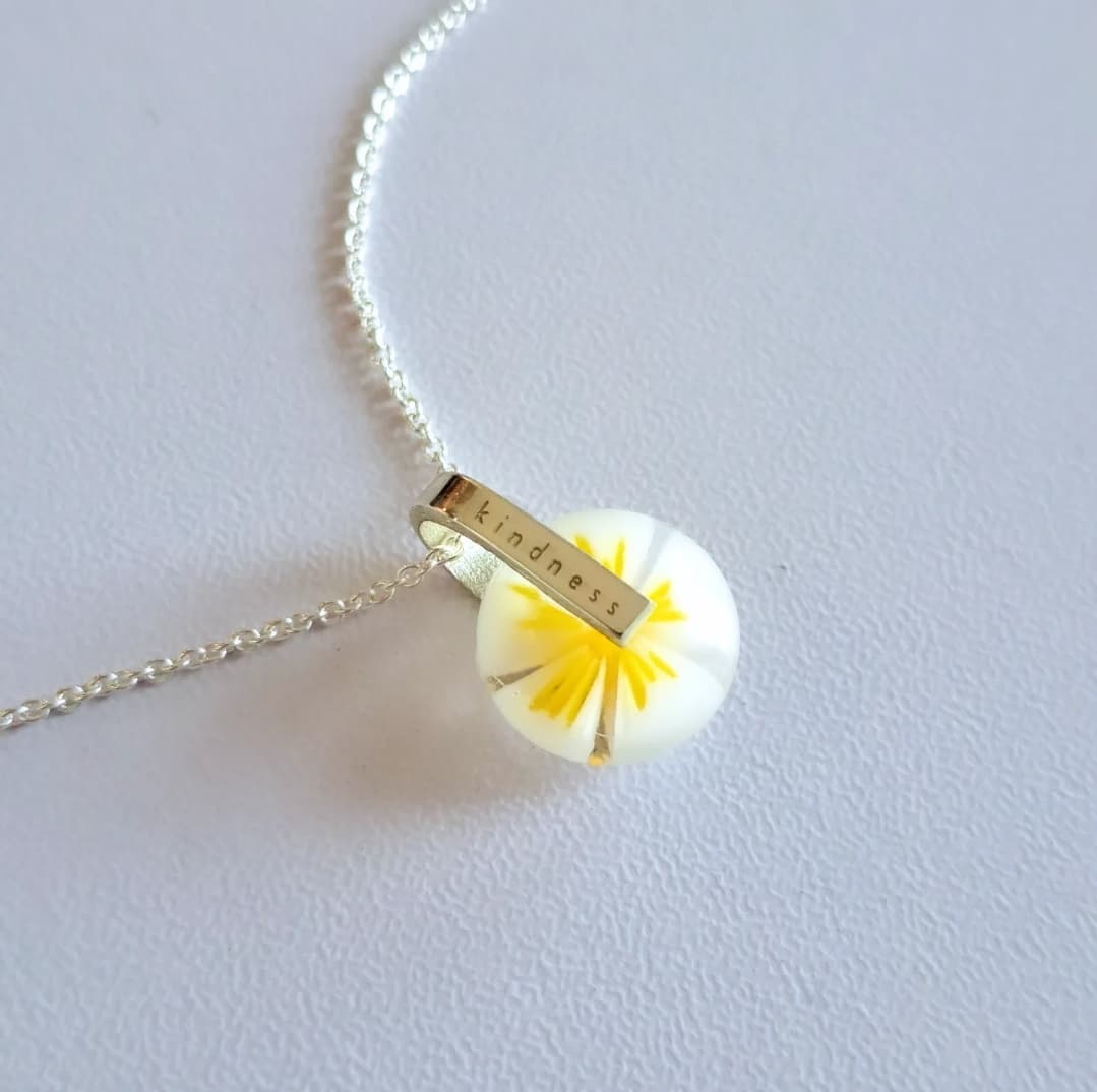 White Daisy - Kindness