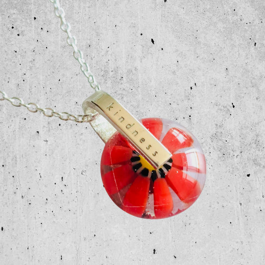 Pop Pendant - Red Daisy