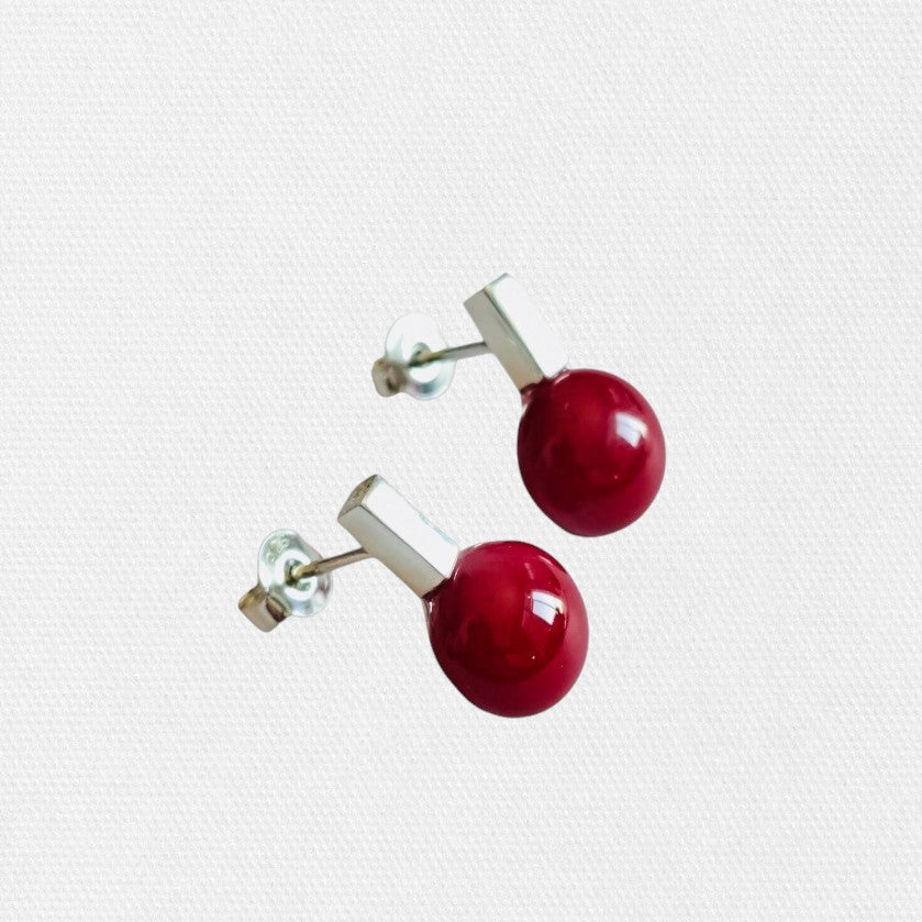Studs - Red pin-pop