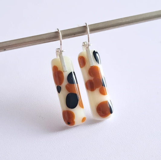 Brown Black Dots